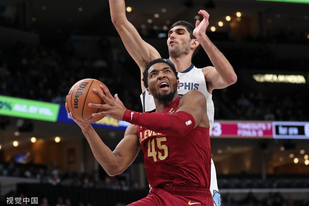 德甲第18輪勒沃庫森0-2多特蒙德 阿德耶米打入德甲首球！多特新年三連勝！.